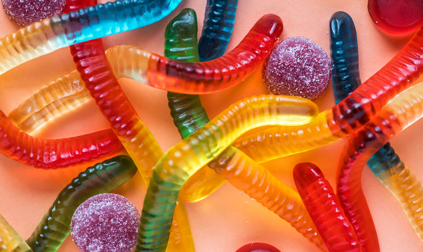 Vegan jelly gummy worms